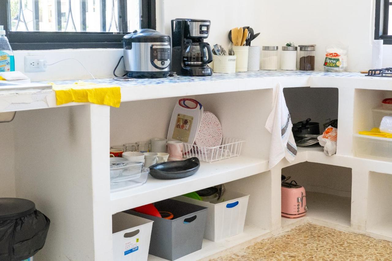 Baku Laureles Hostel Medellín Eksteriør billede